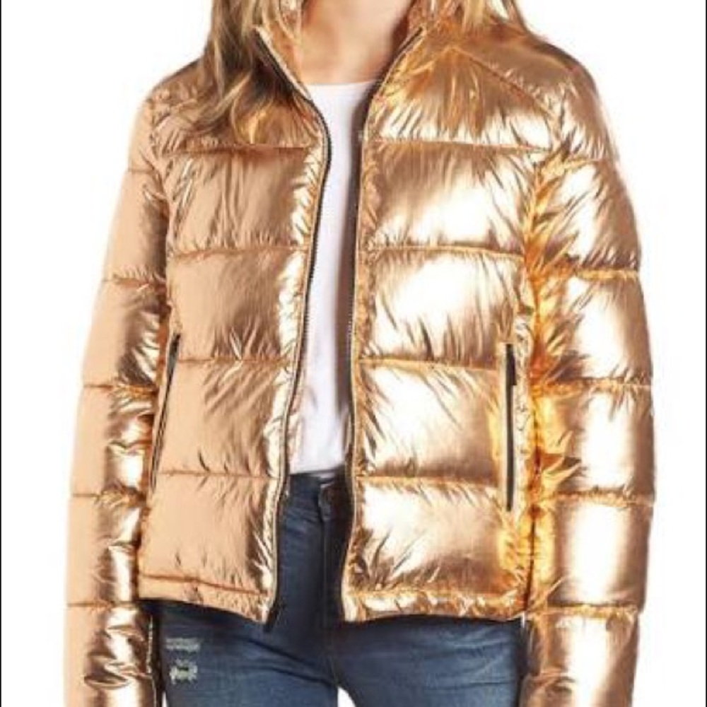 Gold puffer